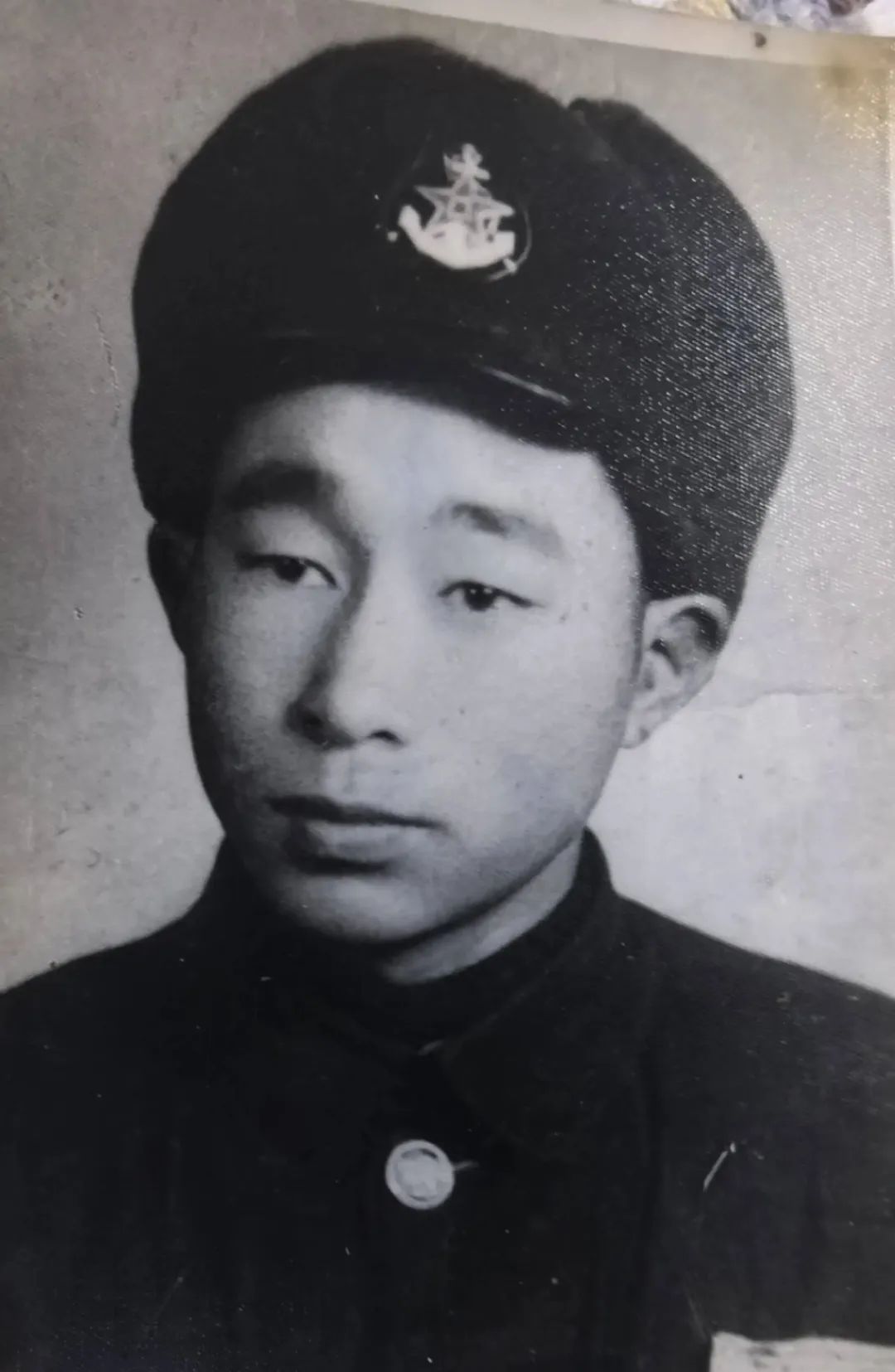 DƬ